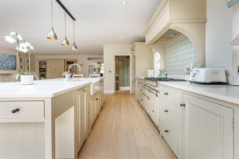 45 Morgan Crescent, Theydon Bois, Epping, CM16 7DU