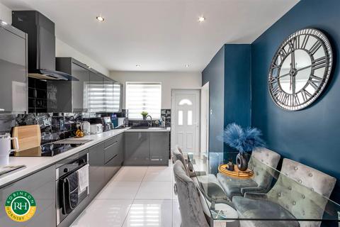 84 Crossfield Lane, Skellow, Doncaster, DN6 8PS