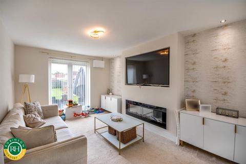 84 Crossfield Lane, Skellow, Doncaster, DN6 8PS