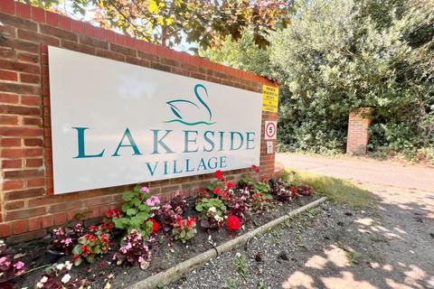 1 bedroom apartment for sale, Lakeside Retirement Village