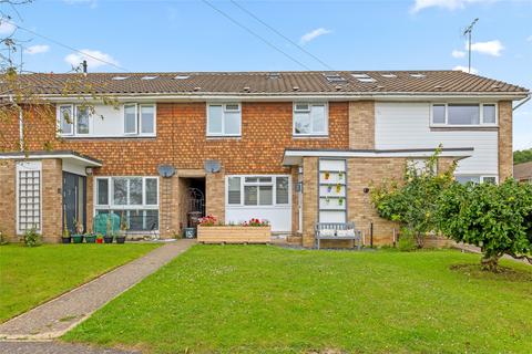17 Downs Way, Oxted, RH8 0NZ