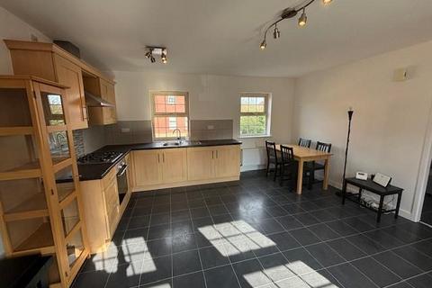 1 bedroom townhouse for sale, Farnley Road, Balby, Doncaster