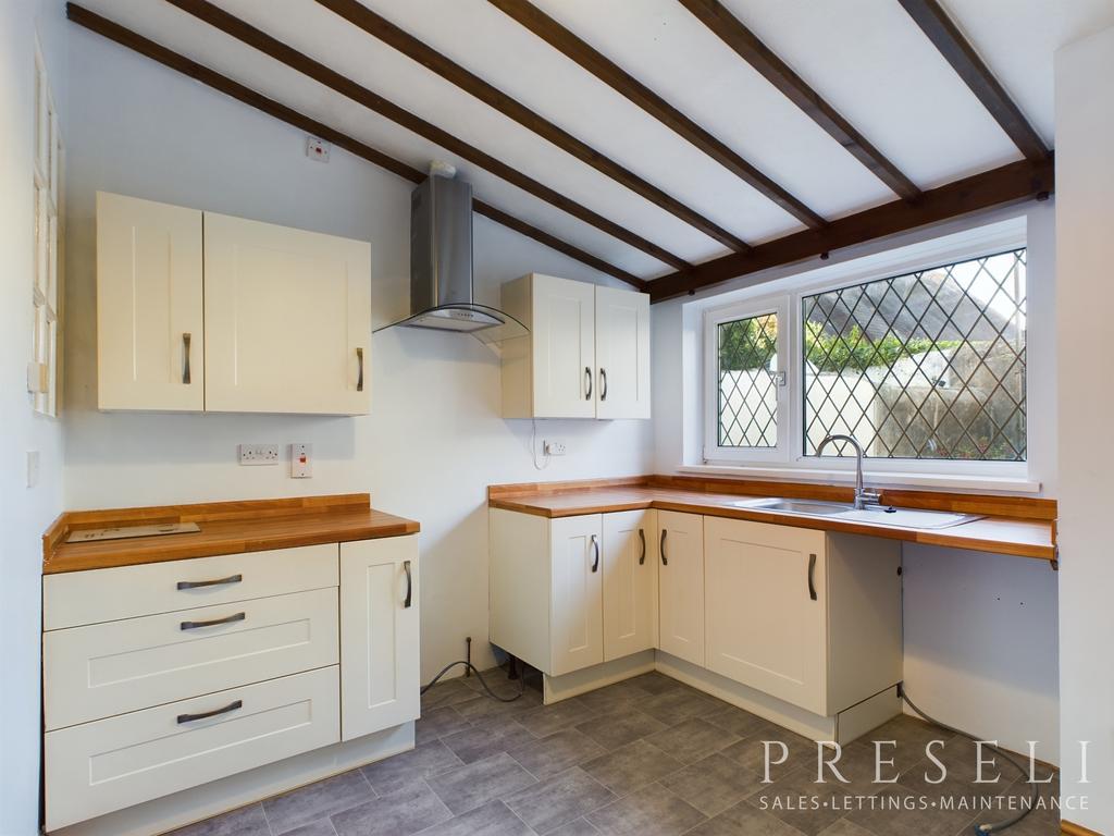 Cam02375 g0 pr0061 still008