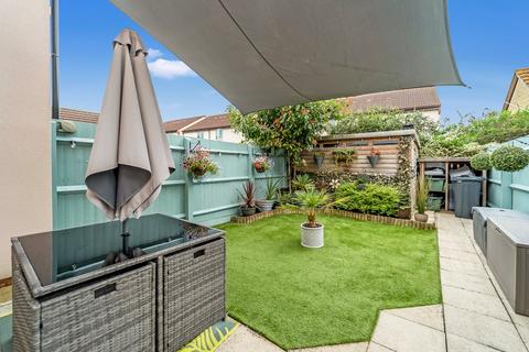 15 Farm Close, St Georges, Weston-super-mare, BS22 7SJ