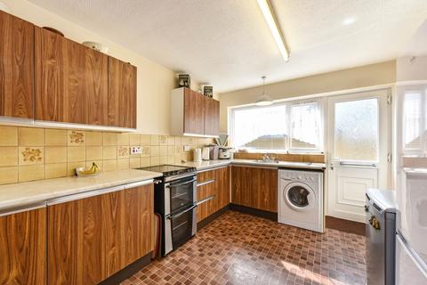 3 bedroom detached bungalow for sale, Farm Road, Bracklesham Bay, West Sussex, PO20