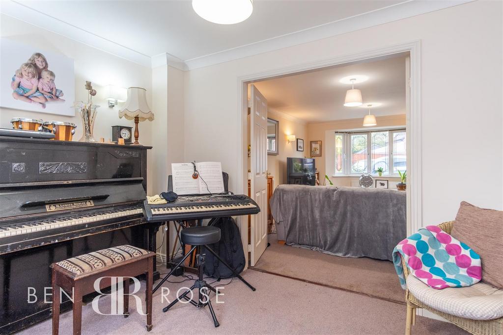 Dining/Sitting Room