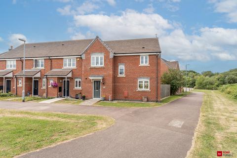 3 bedroom end of terrace house for sale, Outlands Drive, Hinckley, Leicestershire