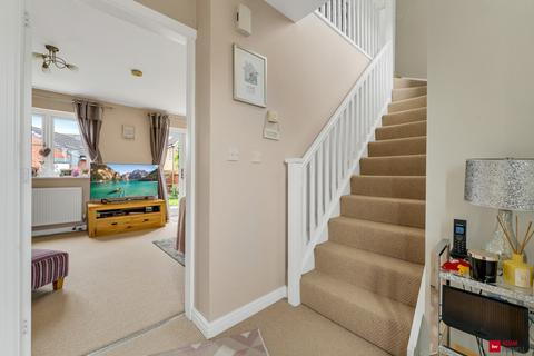 3 bedroom end of terrace house for sale, Outlands Drive, Hinckley, Leicestershire