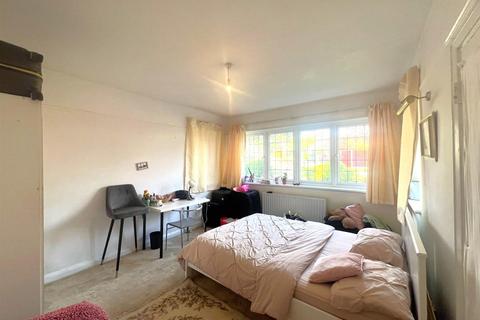 1 bedroom property to rent, Barn Rise, Wembley