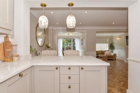 14 Greenfield Road, Ramsgate, CT12 6TX