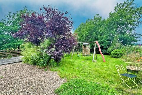 3 bedroom terraced house for sale, Cross Wells Road, Ripponden, Sowerby Bridge