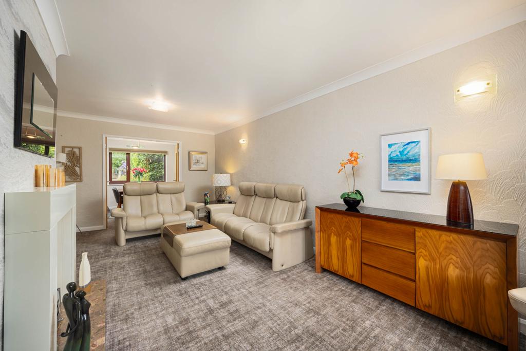 Lounge/Living Room