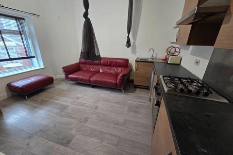 131 Block Lane, Chadderton, Oldham, OL9 7RU
