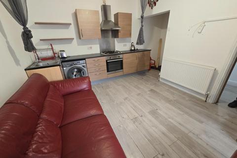 131 Block Lane, Chadderton, Oldham, OL9 7RU
