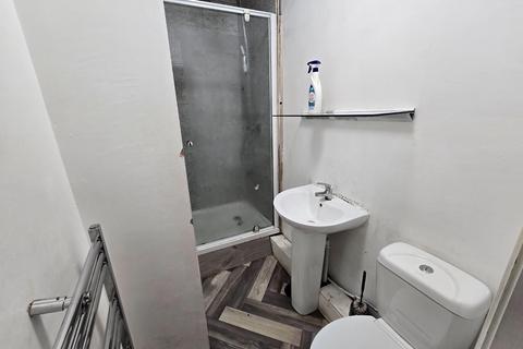 131 Block Lane, Chadderton, Oldham, OL9 7RU