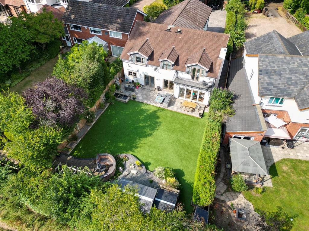 Delightful rear garden