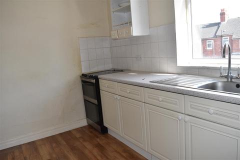 2 bedroom flat to rent, Barnsley Road, South Elmsall