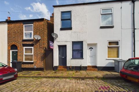 1 bedroom end of terrace house for sale, Pierce Street, Macclesfield SK11