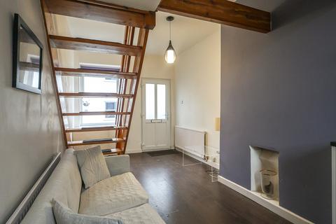 1 bedroom end of terrace house for sale, Pierce Street, Macclesfield SK11