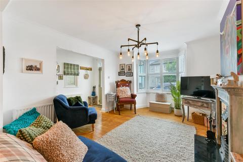 36 Ferndale Road, Banstead, SM7 2EX