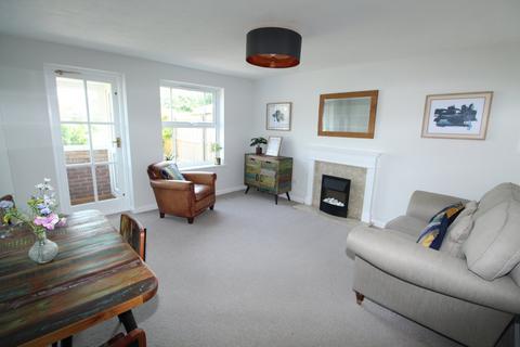 4 Attlee Close, Lutterworth, LE17 4YG
