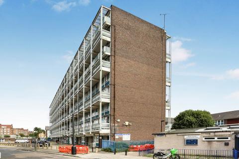 2 bedroom maisonette for sale, Berger Road, Homerton