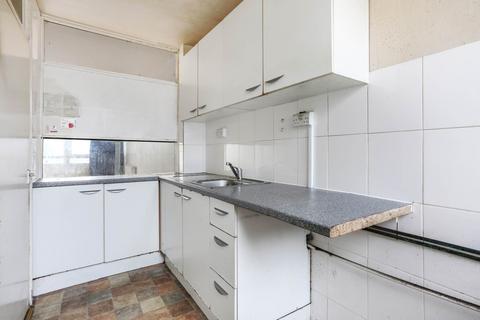 2 bedroom maisonette for sale, Berger Road, Homerton