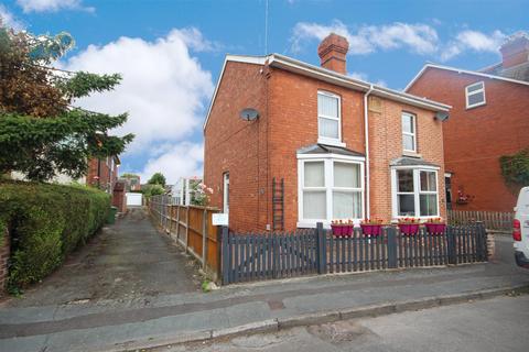 2 bedroom semi-detached house for sale, Clifford Street, Hereford