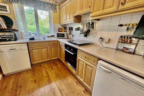 18 Chantry Close, Faverdale, Darlington, DL3 0BG