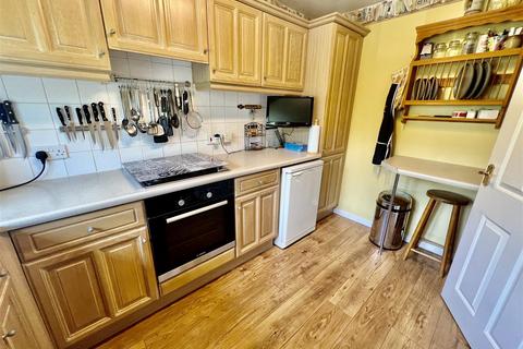 18 Chantry Close, Faverdale, Darlington, DL3 0BG