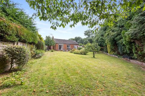 3 bedroom detached bungalow for sale, Woodroyd Gardens, Horley RH6