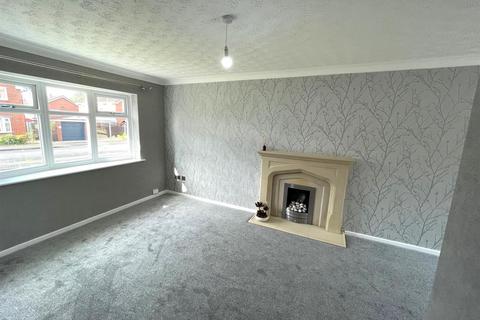 3 bedroom semi-detached house for sale, Quakerfields, Westhoughton, Bolton