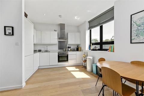 Flat 5, Clarence Court, 5 Dee Road, Richmond, TW9 2JN