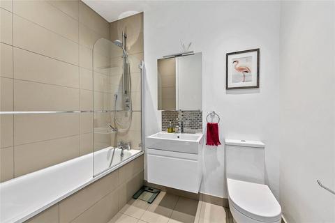 Flat 5, Clarence Court, 5 Dee Road, Richmond, TW9 2JN
