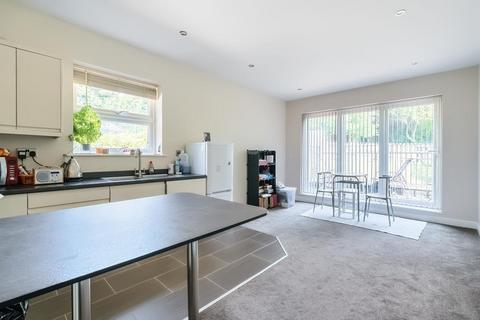 2 bedroom maisonette for sale, High Wycombe,  Buckinghamshire,  HP13