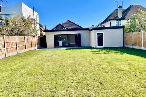 3 bedroom bungalow for sale, Canvey Road, Leigh-on-Sea, Essex, SS9