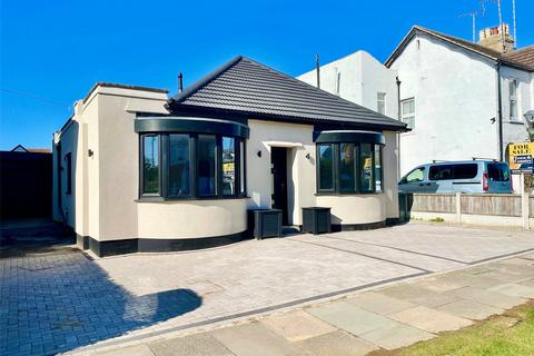 3 bedroom bungalow for sale, Canvey Road, Leigh-on-Sea, Essex, SS9