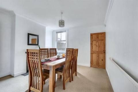 2 bedroom terraced house for sale, City Road, Beeston, Nottingham