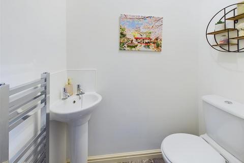 10 Arlington Road, Brockworth, Gloucester, GL3 4GB
