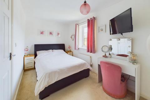 10 Arlington Road, Brockworth, Gloucester, GL3 4GB