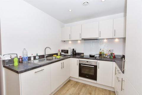 1 bedroom flat for sale, West Green Drive, West Green, Crawley, West Sussex