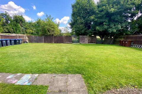38 Nash Close, Welham Green, Hatfield, AL9 7NN