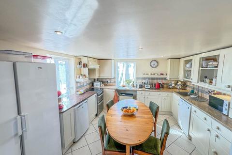 6 bedroom semi-detached house for sale, Henley Road, Wallingford OX10