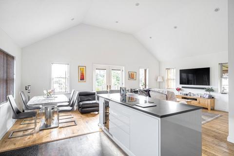 Wayland Stables Beacon Lane, Winterbourne, Bristol, BS36 1SB