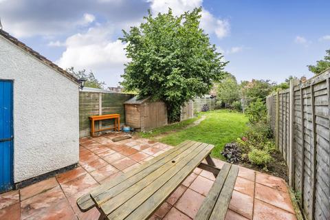 9 Ash Grove, Headington, Oxford, OX3 9JN