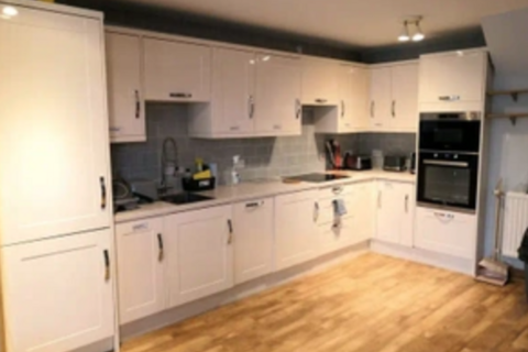 6 bedroom house share to rent, at Bristol, 23, Cook Street BS11