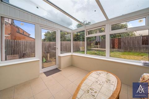 31 Castle Mount, Brackley, NN13 7HF
