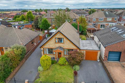 4 bedroom detached house for sale, Ullswater Road, Dewsbury WF12