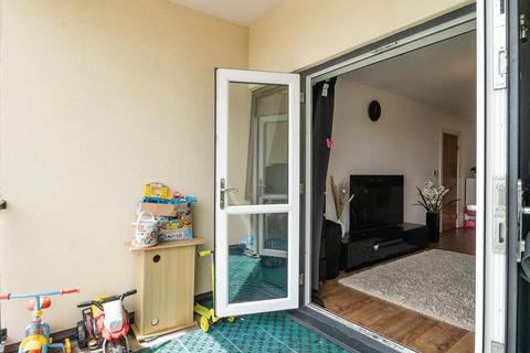 1 bedroom flat for sale, St. Johns Way, Corringham SS17