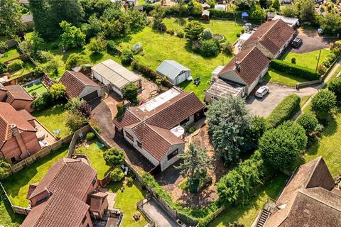 Blue Pine Lodge Blind Lane, Chard, TA20 2JW